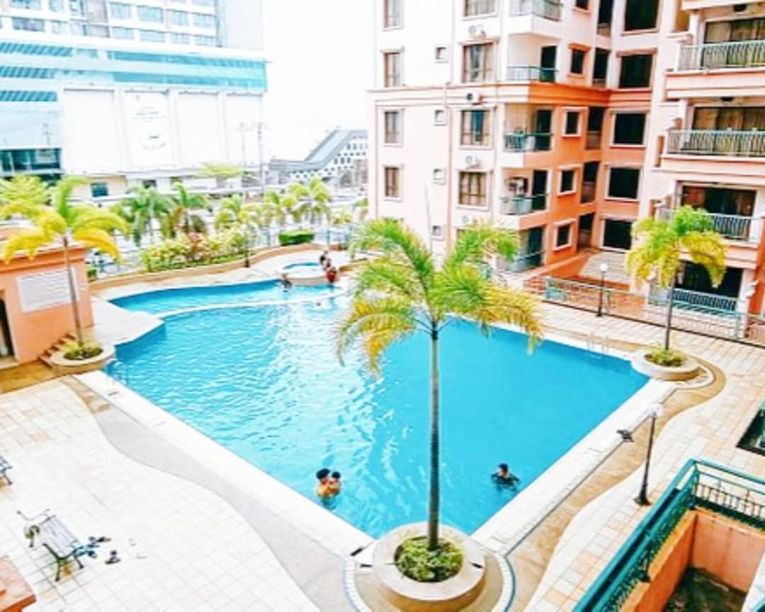 Marina Court Kota Kinabalu Sabah By Zizie Homes Екстер'єр фото